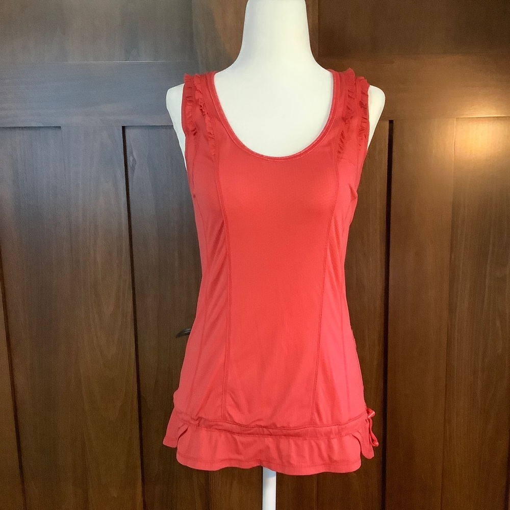 EUC rare red Lululemon size 4 tank top